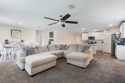 Casa en venta en Palm Coast, Florida, 4 dormitorios, 172.98 m2 № 1783140 - foto 9