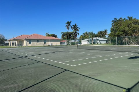 Condominio en venta en Boynton Beach, Florida, 2 dormitorios, 83.52 m2 № 1811564 - foto 16