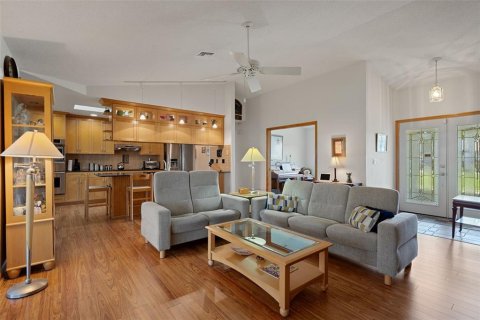 House in Spring Hill, Florida 3 bedrooms, 169.27 sq.m. № 2096547 - photo 16