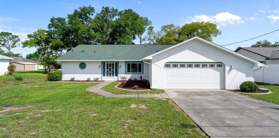 House in Spring Hill, Florida 3 bedrooms, 169.27 sq.m. № 2096547