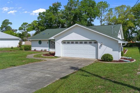 House in Spring Hill, Florida 3 bedrooms, 169.27 sq.m. № 2096547 - photo 9