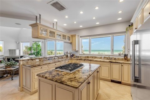 Villa ou maison à vendre à New Smyrna Beach, Floride: 5 chambres, 613.71 m2 № 1745264 - photo 3