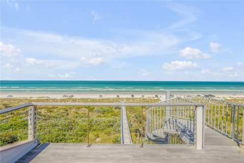 Villa ou maison à vendre à New Smyrna Beach, Floride: 5 chambres, 613.71 m2 № 1745264 - photo 5