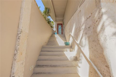 Villa ou maison à vendre à New Smyrna Beach, Floride: 5 chambres, 613.71 m2 № 1745264 - photo 7