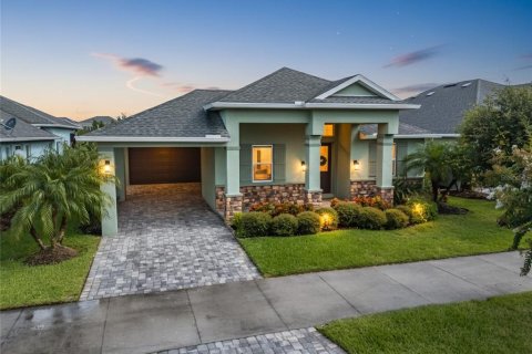 House in New Smyrna Beach, Florida 3 bedrooms, 224.92 sq.m. № 1915091 - photo 1