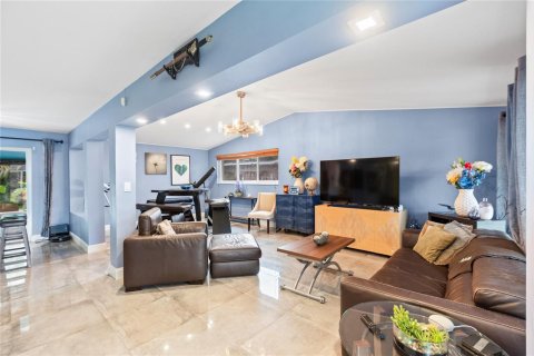 Casa en venta en Wilton Manors, Florida, 3 dormitorios, 195.09 m2 № 2185388 - foto 7