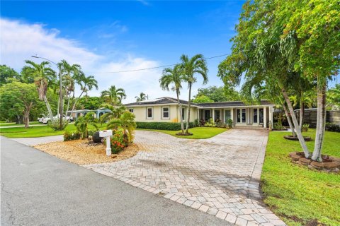Casa en venta en Wilton Manors, Florida, 3 dormitorios, 195.09 m2 № 2185388 - foto 3