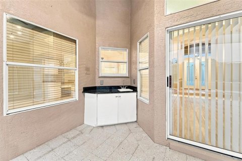 Villa ou maison à vendre à Longwood, Floride: 4 chambres, 232.16 m2 № 2324920 - photo 8