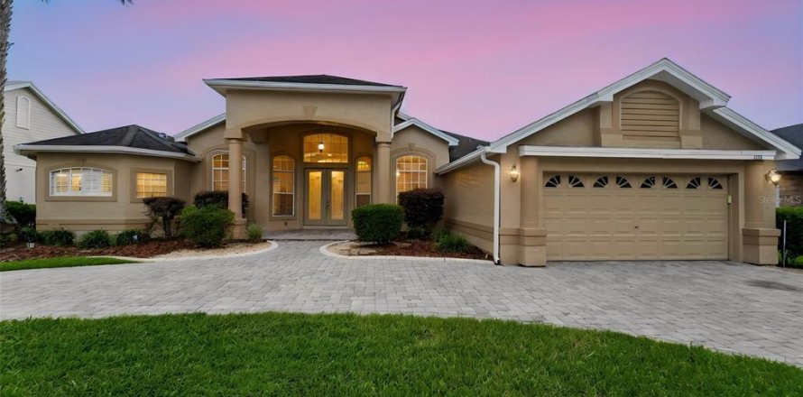 Villa ou maison à Longwood, Floride 4 chambres, 232.16 m2 № 2324920