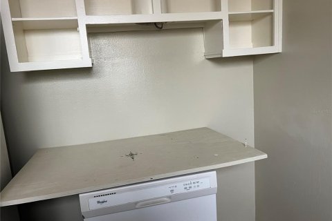 Villa ou maison à vendre à Tavares, Floride: 2 chambres, 76.37 m2 № 1598330 - photo 11