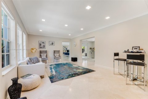 Casa en alquiler en Miami Beach, Florida, 5 dormitorios, 338.26 m2 № 1953579 - foto 10
