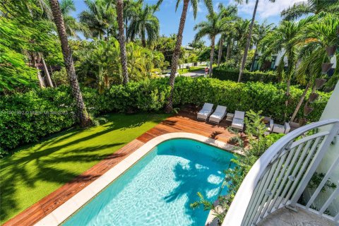 Casa en alquiler en Miami Beach, Florida, 5 dormitorios, 338.26 m2 № 1953579 - foto 18