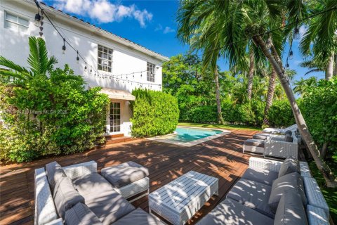 Casa en alquiler en Miami Beach, Florida, 5 dormitorios, 338.26 m2 № 1953579 - foto 5