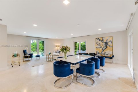 Casa en alquiler en Miami Beach, Florida, 5 dormitorios, 338.26 m2 № 1953579 - foto 11