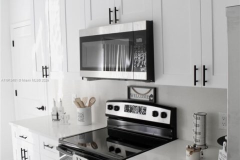 Casa en venta en Lehigh Acres, Florida, 3 dormitorios, 98.48 m2 № 1969454 - foto 7