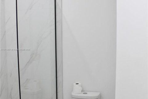 Casa en venta en Lehigh Acres, Florida, 3 dormitorios, 98.48 m2 № 1969454 - foto 21