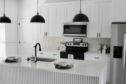 Casa en venta en Lehigh Acres, Florida, 3 dormitorios, 98.48 m2 № 1969454 - foto 11