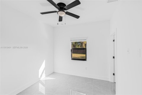 Купить виллу или дом в Лихай-Эйкерс, Флорида 3 спальни, 98.48м2, № 1969454 - фото 24