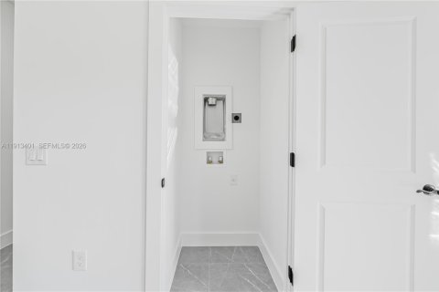 Купить виллу или дом в Лихай-Эйкерс, Флорида 3 спальни, 98.48м2, № 1969454 - фото 27