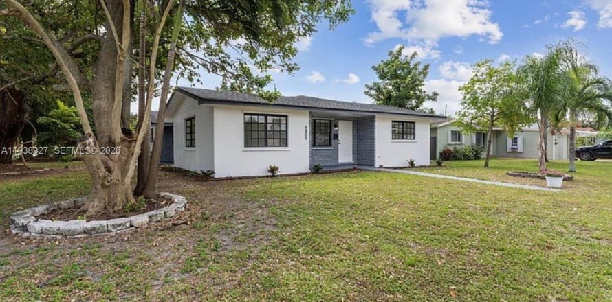 Дом в Пемброк-Пайнс, Флорида 3 спальни, 154.22м2 № 1995878