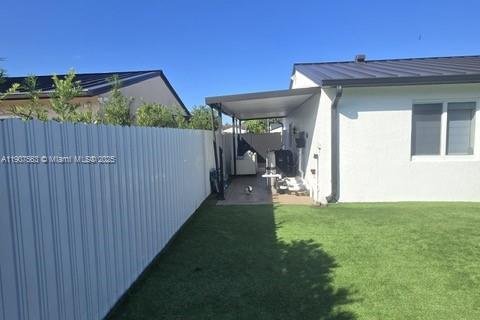 Снять в аренду виллу или дом в Хайалиа, Флорида 4 спальни, 124.02м2, № 1964134 - фото 4