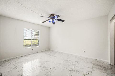 Copropriété à vendre à Sanford, Floride: 2 chambres, 95.22 m2 № 2149872 - photo 13