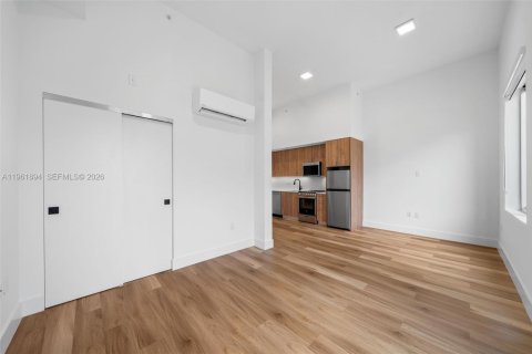 Appartement à louer à Miami, Floride: 37.16 m2 № 2024672 - photo 7