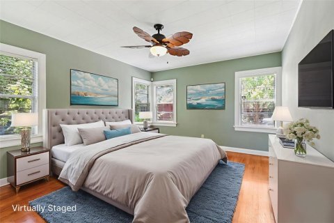 House in Tampa, Florida 3 bedrooms, 133.87 sq.m. № 1885576 - photo 9