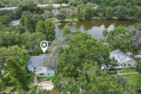 House in Tampa, Florida 3 bedrooms, 133.87 sq.m. № 1885576 - photo 18