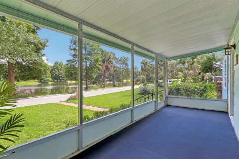 House in Tampa, Florida 3 bedrooms, 133.87 sq.m. № 1885576 - photo 4