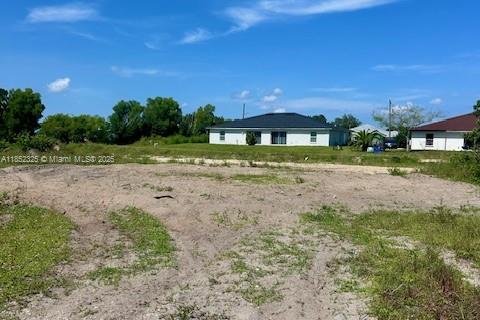 Terrain à vendre à Lehigh Acres, Floride № 2022472 - photo 2
