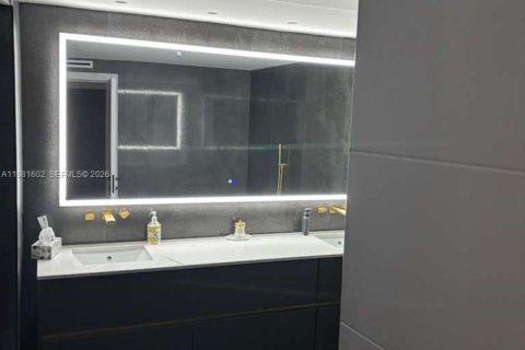 Condo in Aventura, Florida, 3 bedrooms  № 2043594 - photo 25