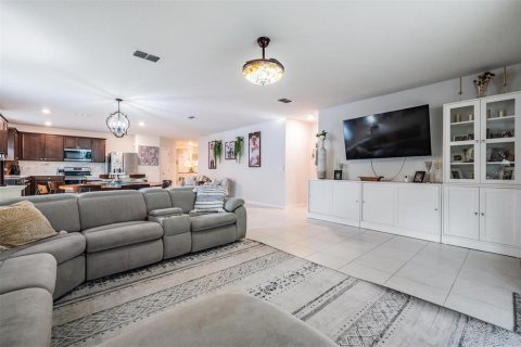 House in Wesley Chapel, Florida 4 bedrooms, 201.04 sq.m. № 1818920 - photo 14