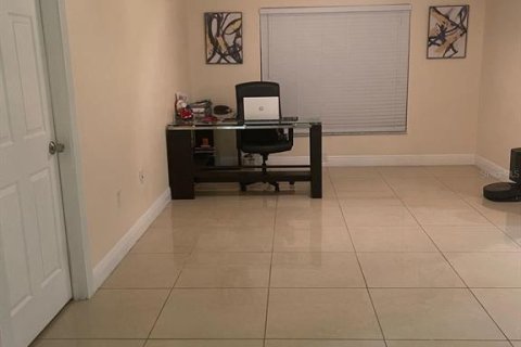 Villa ou maison à vendre à Orlando, Floride: 4 chambres, 232.81 m2 № 2404904 - photo 17