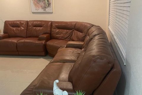 Villa ou maison à vendre à Orlando, Floride: 4 chambres, 232.81 m2 № 2404904 - photo 8