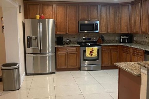 Villa ou maison à vendre à Orlando, Floride: 4 chambres, 232.81 m2 № 2404904 - photo 12
