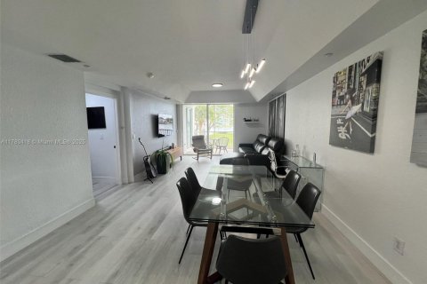 Condo in Doral, Florida, 3 bedrooms  № 1865256 - photo 9