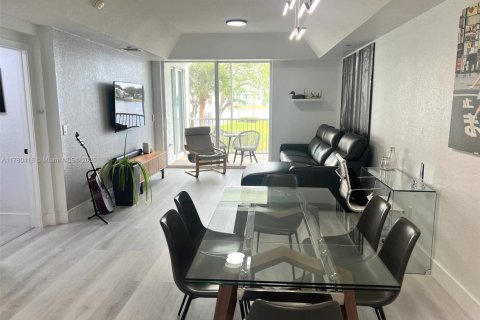 Condo in Doral, Florida, 3 bedrooms  № 1865256 - photo 7