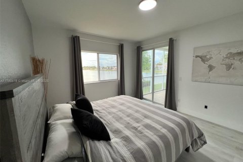 Condo in Doral, Florida, 3 bedrooms  № 1865256 - photo 14