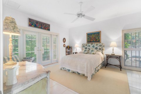 House in Palm Beach, Florida 6 bedrooms, 521.37 sq.m. № 1217351 - photo 1