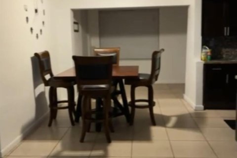Villa ou maison à vendre à Sunrise, Floride: 3 chambres, 96.62 m2 № 2319291 - photo 2