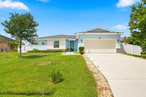 Villa ou maison à Port St. Lucie, Floride 4 chambres, 164.72 m2 № 2341387