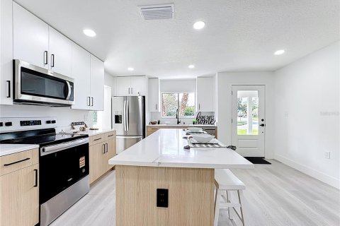 Casa en venta en Orlando, Florida, 3 dormitorios, 134.15 m2 № 1899090 - foto 14