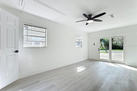 Casa en venta en Orlando, Florida, 3 dormitorios, 134.15 m2 № 1899090 - foto 23