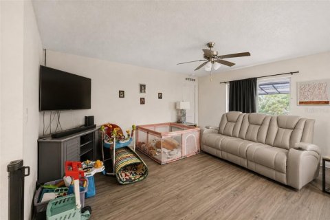 Villa ou maison à vendre à DeLand, Floride: 3 chambres, 127.55 m2 № 2347453 - photo 3