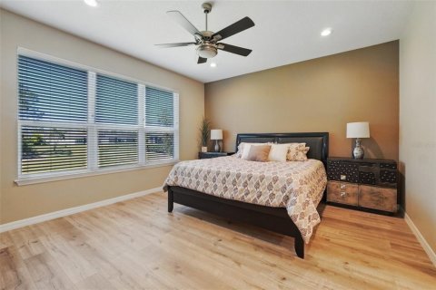 House in Kissimmee, Florida 3 bedrooms, 203.46 sq.m. № 1591428 - photo 19