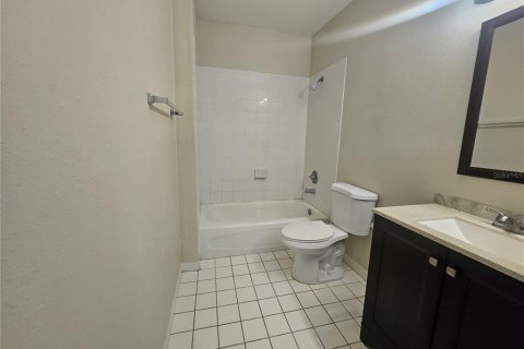 Condo in Orlando, Florida, 3 bedrooms  № 2275557 - photo 15