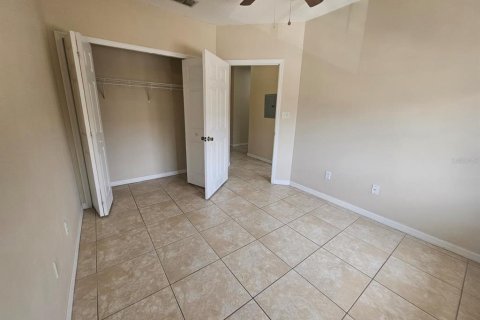 Condo in Orlando, Florida, 3 bedrooms  № 2275557 - photo 9