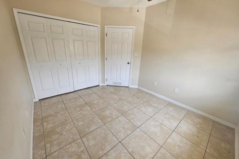 Condo in Orlando, Florida, 3 bedrooms  № 2275557 - photo 8