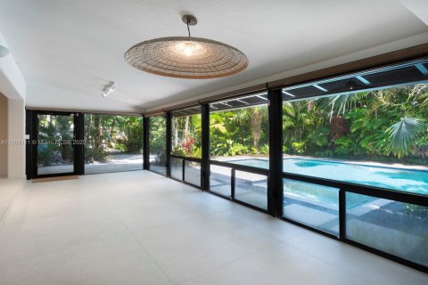 Casa en alquiler en Biscayne Park, Florida, 3 dormitorios, 172.8 m2 № 1955982 - foto 1